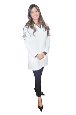 Elegante e bonita: Priscila Cristina Souza Giolo. Graduando-se médica (entre 14 e 16 próximos) pela Uniara (Univ. de Araraquara). Especializar-se-á ginecologista/obstetra. É do tipo determinadíssima e amorosíssima. Sempre quis ser médica. Casar-se-á com L
